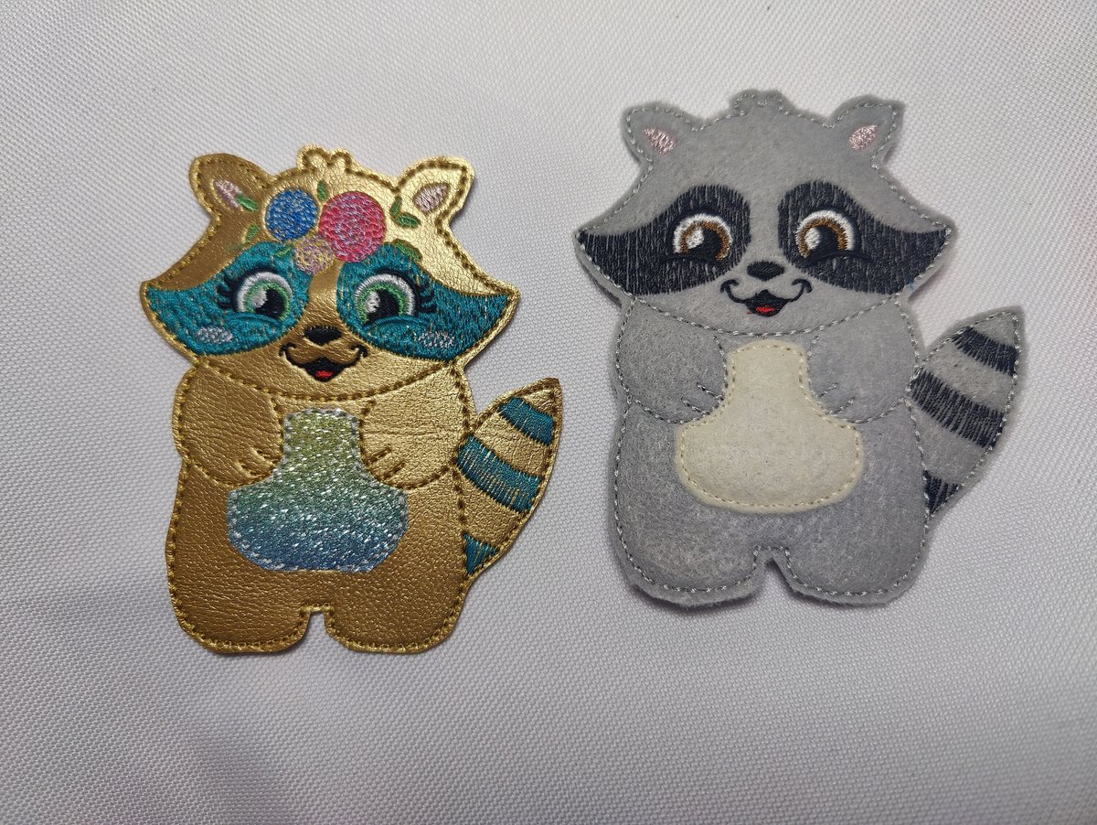 Raccoon Ice Pop Holder, Floral Raccoon Popsicle Holder