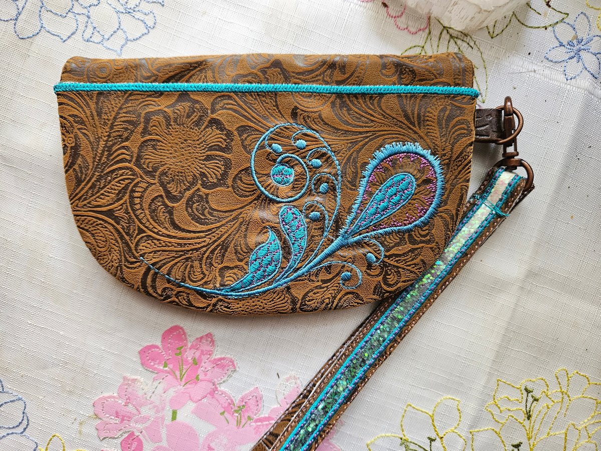 Peacock Flap Zipper Wristlet