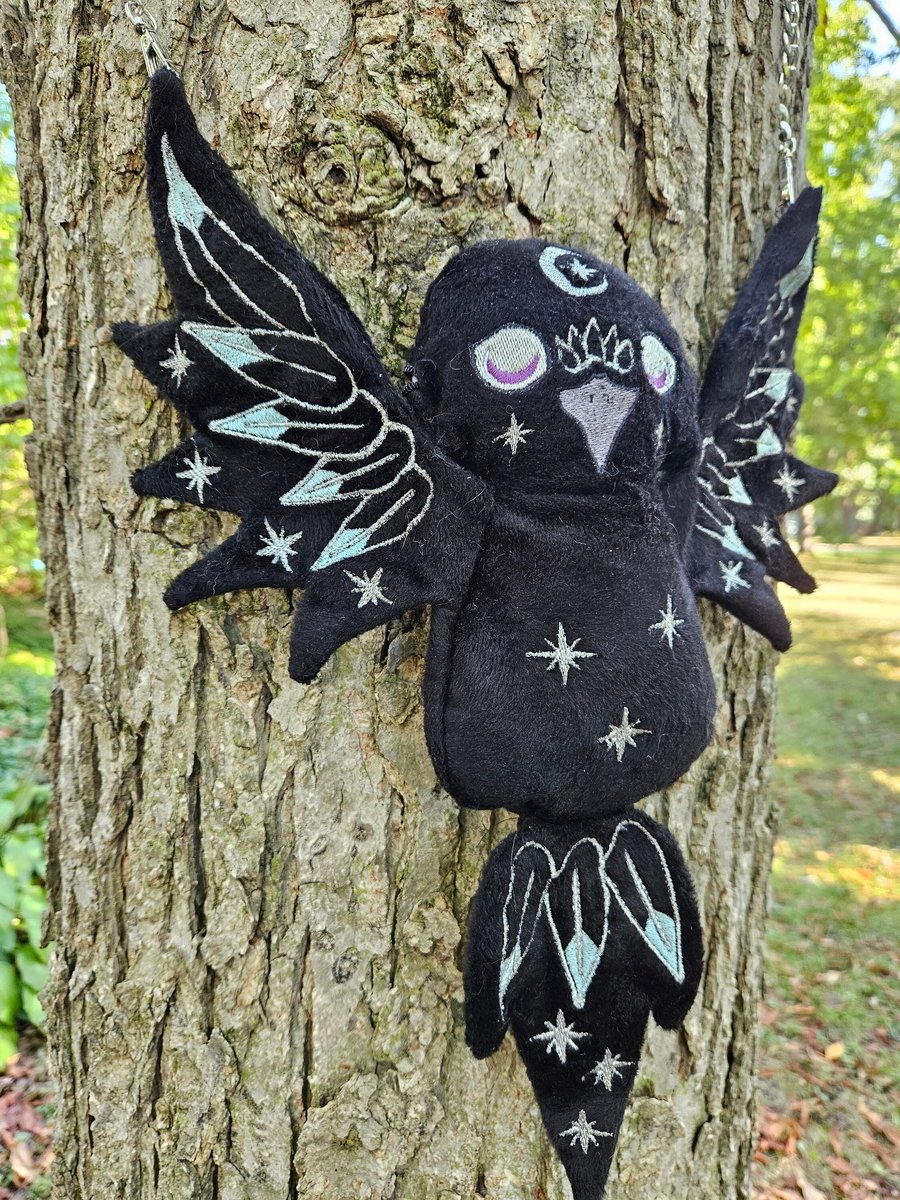 Midnight Raven Side Familiar Purse