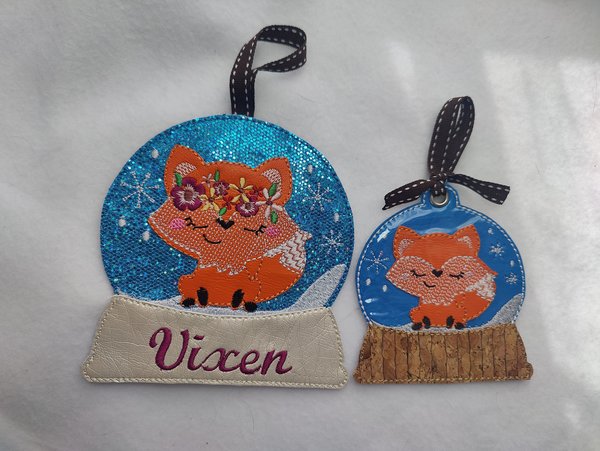 Fox Snow Globe Ornament, Floral Fox Ornament, Snow Globe Ornament, Customized Ornament